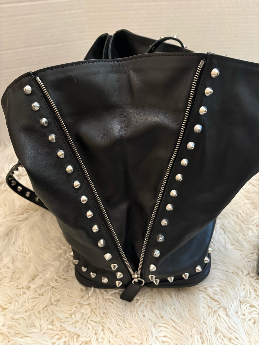 Authentic Alexander McQueen Studded Leather Tote - Picture 7 of 15
